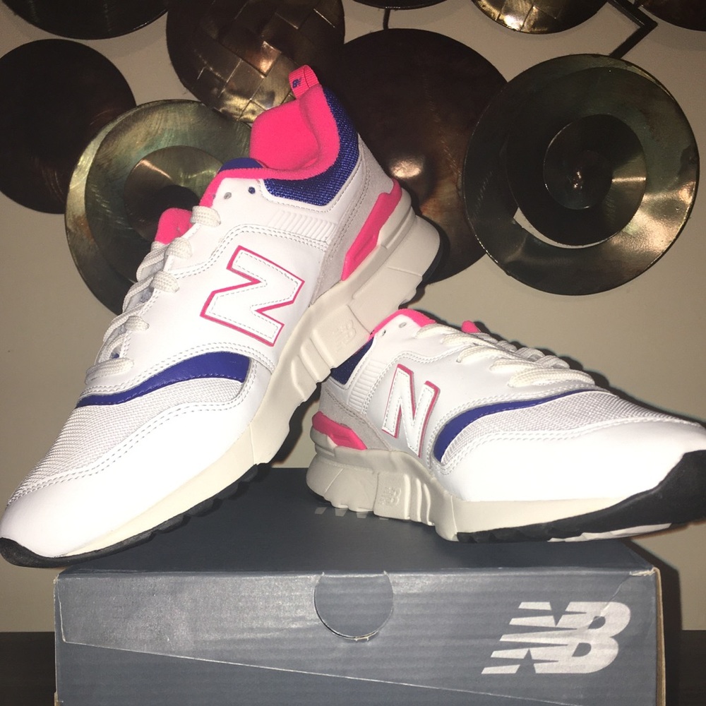 ***SOLD*** New Balance 997